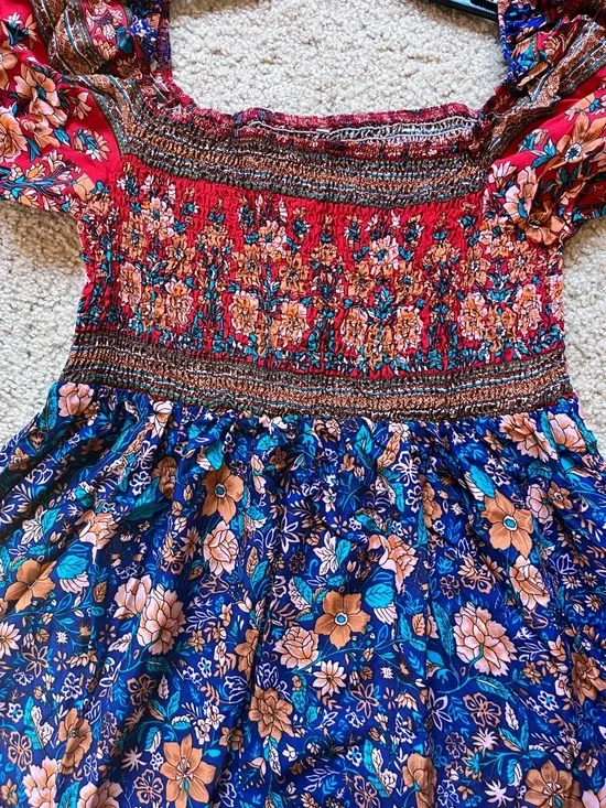 Boho Floral Maxi Dress
Smocked Off Shoulder Summer
Vacation - Picture 4 of 6